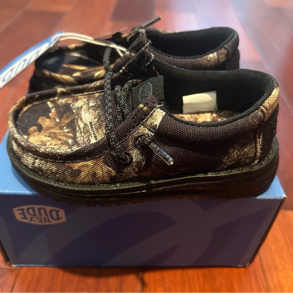 ✅ NWT Hey Dude Wally Toddler Shoes - Realtree Edge Camo - Size 7 - Picture 5 of 10
